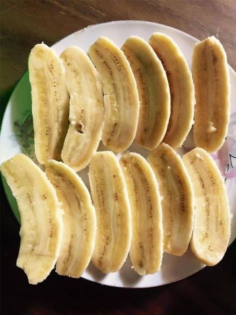 Cách làm kem chuối cực đơn giản tại nhà, bé nào cũng mê - Ảnh 1 Cach lam kem chuoi cuc don gian tai nha, be nao cung me - Anh 1